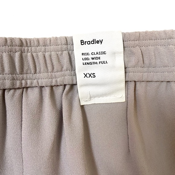 Aritzia Babaton “Bradley” Pants *RARE* - Picture 5 of 5